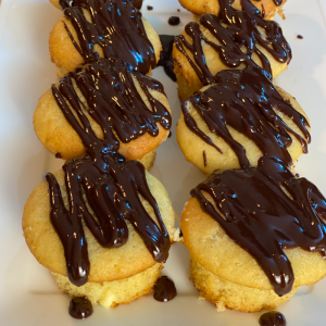 Chocolate Eclair Cupcakes